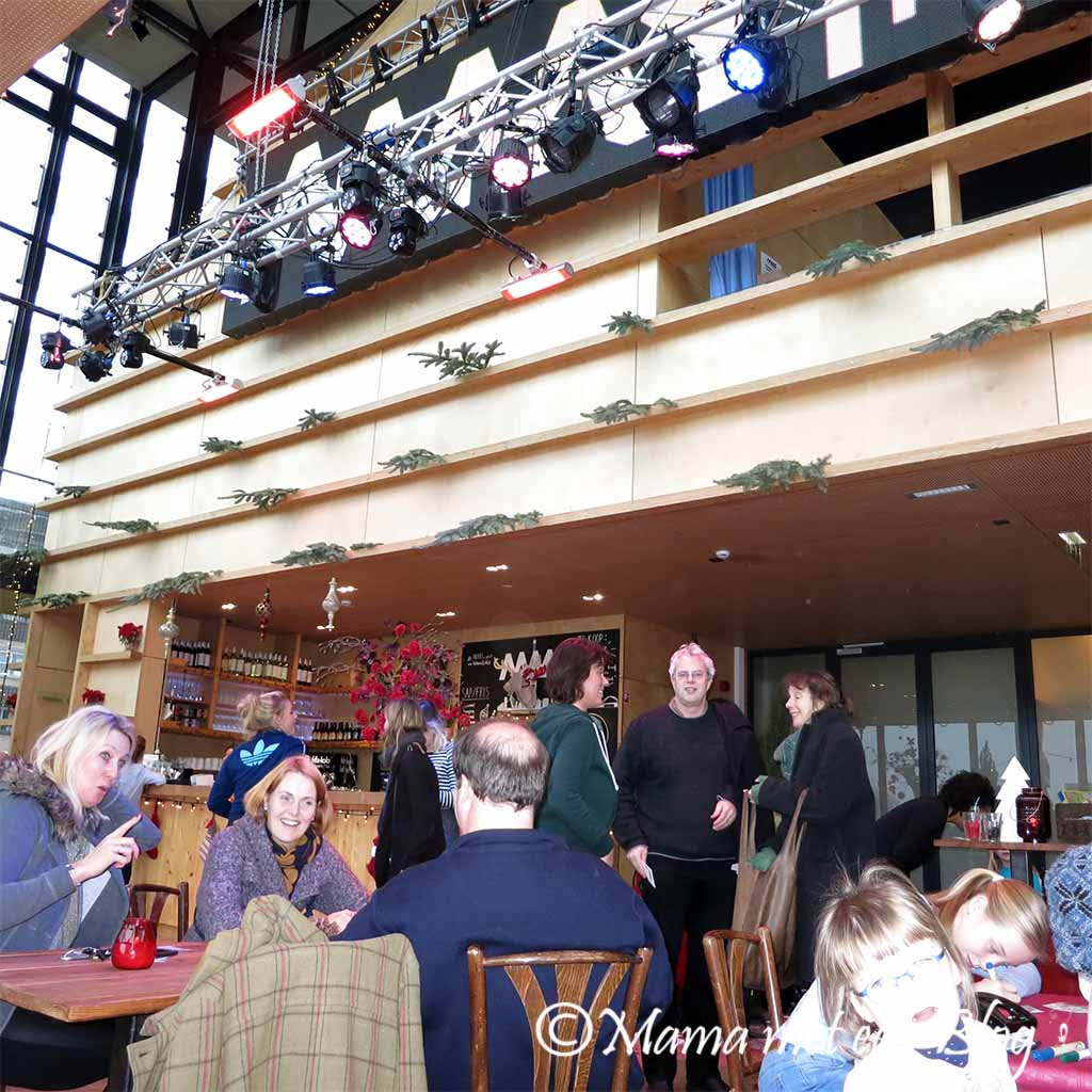 voorstelling maastheater het meisje dat in de tafel verdween mamameteenblog